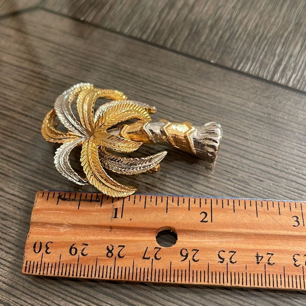 Vintage Two-tone Palm Tree Pin, Tropical Tree - Picture 9 of 16